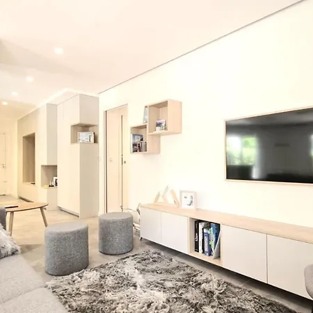Proche Du Et Des Commerces, Neuf, Au Calme, Avec 3 Et Grande Terrasse Apartament