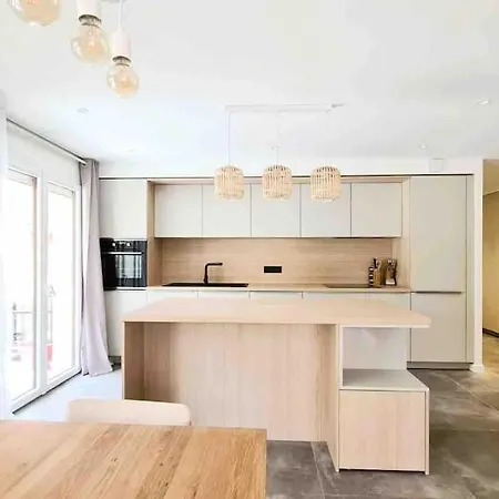 Proche Du Et Des Commerces, Neuf, Au Calme, Avec 3 Et Grande Terrasse Apartament Annecy
